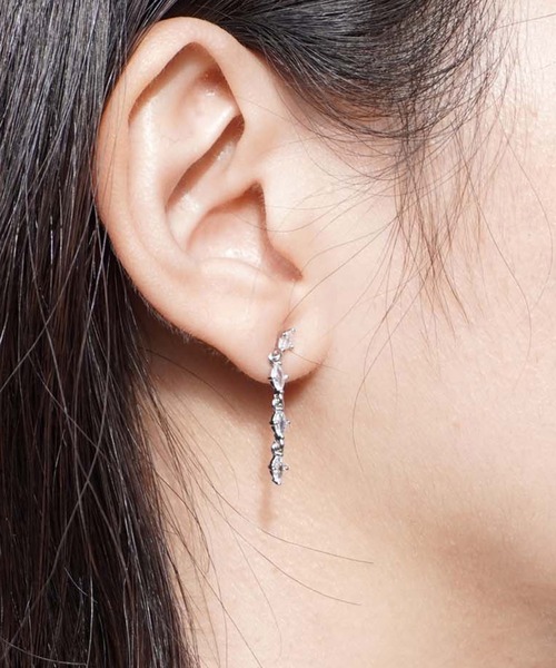 misto accessories(ミストアクセサリーズ)の「エレガントシンプルピアス(ピアス(両耳用)・レディース・ピンクゴールド/シルバー・FREE)」の12枚目の写真