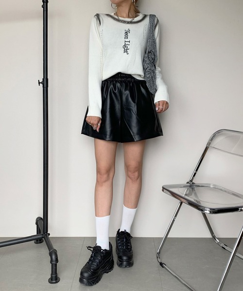 non-hedge(ノンヘッジ)の「ウエストゴム合成皮革ショートパンツ(その他パンツ・レディース・アイボリー/ブラック/ブラウン・FREE)」の16枚目の写真