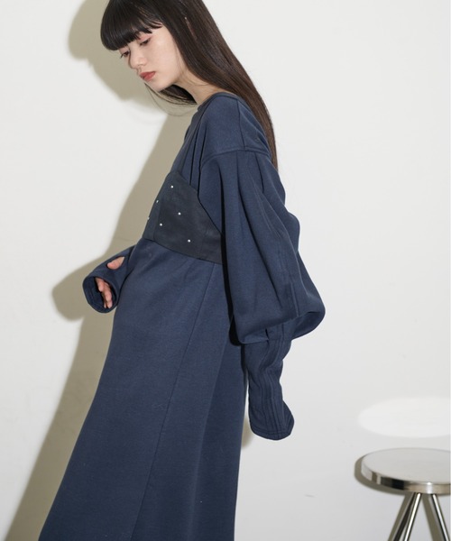 THE YOn（ザヨン）の「2WAYカーブスリーブスウェットワンピース（ワンピース・レディース・オートミール/ネイビー/チャコールグレー・FREE）」の9枚目の写真