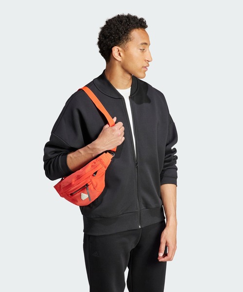 adidas（アディダス）の「フューチャーアイコン バッジ オブ スポーツ