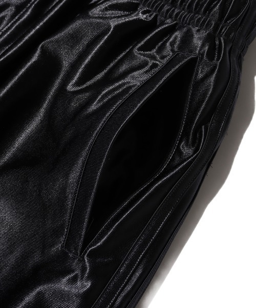 adidas（アディダス）の「adidas M FASH OVRSZ TP / アディダス M ファッション オーバーサイズ トラックパンツ（その他パンツ・メンズ・グレー/ブラック・M/L/XL/S）」の10枚目の写真