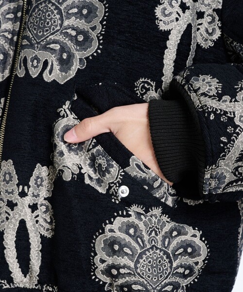 superNova.（スーパーノヴァ）の「【superNova./スーパーノヴァ】MA-1 Flight jacket - Velvet jacquard（ブルゾン・メンズ・アイボリー/ブラック・S/M）」の9枚目の写真