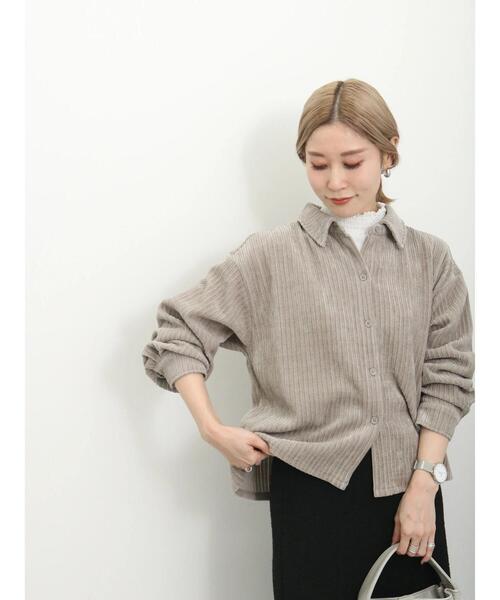 Samansa Mos2 blue(サマンサモスモスブルー)の「シャーリング衿プルオーバー(Tシャツ/カットソー・レディース・ブラック/グレー/オフホワイト・F)」の7枚目の写真