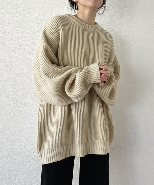 wee9s（ウィークス）の「perfect silhouette super over knit / パーフェクトシルエットスーパーオーバーニット（ニット/セーター・レディース・アイボリー/ピンク/ブラック/グレー/レッド/ブルー・FREE）」の11枚目の写真