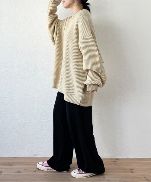 wee9s（ウィークス）の「perfect silhouette super over knit / パーフェクトシルエットスーパーオーバーニット（ニット/セーター・レディース・アイボリー/ピンク/ブラック/グレー/レッド/ブルー・FREE）」の20枚目の写真