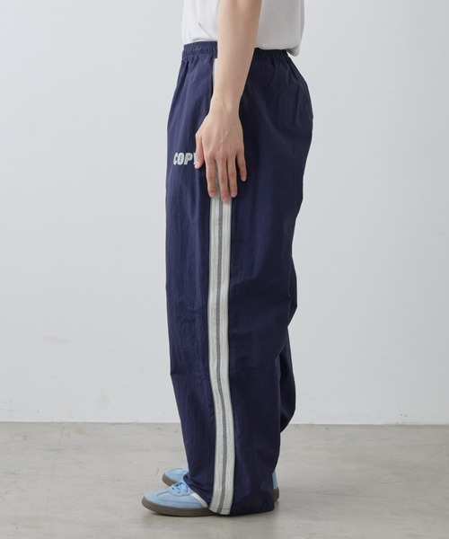 SOUNDSGOOOOD(サウンズグッド)の「【SOUNDS GOOOOD / サウンズグッド】リフレクタープリントナイロントラックパンツ(その他パンツ・メンズ・チャコールグレー/ネイビー・ONE SIZE)」の20枚目の写真