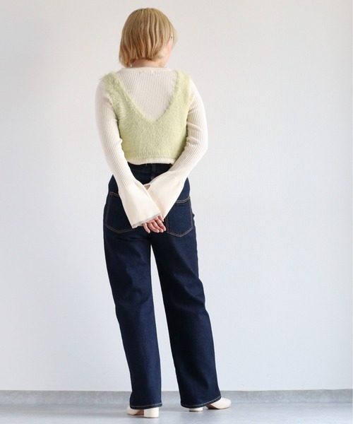 cepo(セポ)の「ソデスリットフレアニット(ニット/セーター・レディース・オフホワイト/ホワイト×ブラック/ホワイト×グレー/ブラック・M)」の21枚目の写真