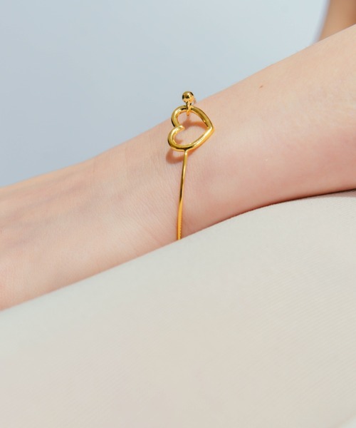 whim(ウィム)の「【NEW】Simple heart bangle(バングル/リストバンド・レディース・シルバー/ゴールド・FREE)」の15枚目の写真
