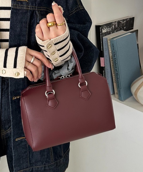 DISCOAT（ディスコート）の「【新色追加！】ライトゲージミニボストンバッグ《2WAY》（ボストンバッグ・レディース・ブラック/アイボリー/ブラウン/イエロー×グリーン/キャメル/シルバー/ボルドー/イエロー/ブラウン系その他/ベージュ系その他・FREE）」の9枚目の写真