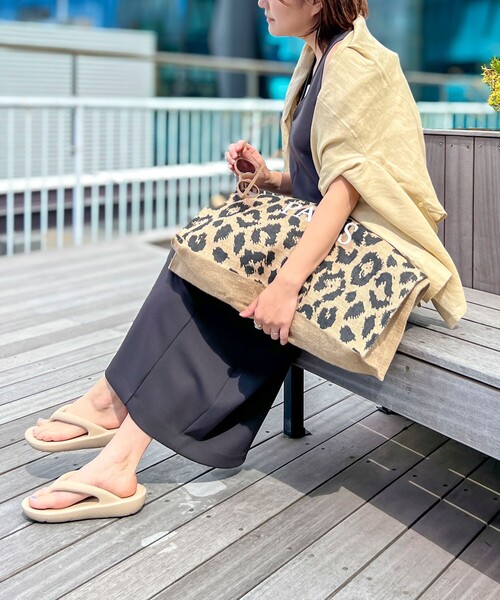 TAW&TOE（トーアンドトー）の「【TAW&TOE/トーアンドトー】 Flip flopサンダル（サンダル・レディース・サックスブルー/ベージュ/グレイッシュベージュ/ブラック/オフホワイト・25/24/23/22）」の20枚目の写真