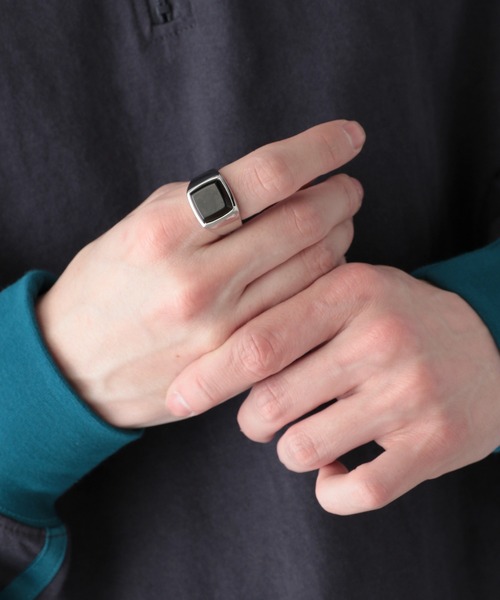 RAGEBLUE（レイジブルー）の「ストーントップデザインリング（リング・メンズ・ブラック・FREE）」の5枚目の写真