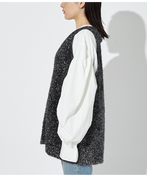 Settimissimo（セッティミッシモ）の「Vネック グリッターニット ジレ ベスト（ベスト・レディース・ブラック/ゴールド・FREE）」の17枚目の写真