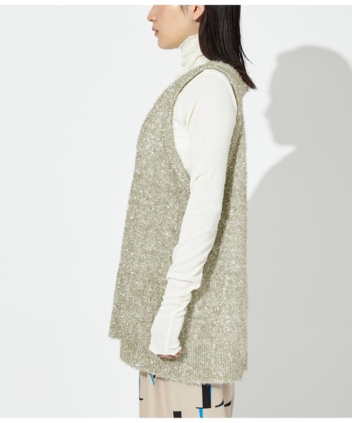 Settimissimo（セッティミッシモ）の「Vネック グリッターニット ジレ ベスト（ベスト・レディース・ブラック/ゴールド・FREE）」の20枚目の写真