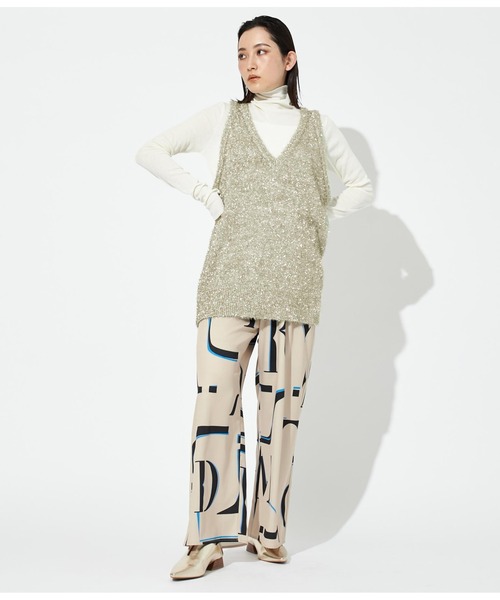 Settimissimo（セッティミッシモ）の「Vネック グリッターニット ジレ ベスト（ベスト・レディース・ブラック/ゴールド・FREE）」の15枚目の写真