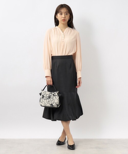 index（インデックス）の「◆≪XS-LLsize≫ パール調スキッパーブラウス【洗濯機洗い可】（シャツ/ブラウス・レディース・ホワイト系3/ネイビー/ナチュラル/オレンジ系・42/40/38/36/34）」の21枚目の写真