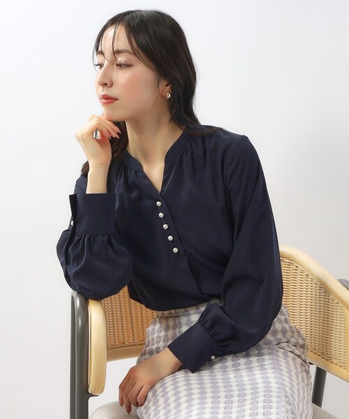 index（インデックス）の「◆≪XS-LLsize≫ パール調スキッパーブラウス【洗濯機洗い可】（シャツ/ブラウス・レディース・ホワイト系3/ネイビー/ナチュラル/オレンジ系・42/40/38/36/34）」の12枚目の写真