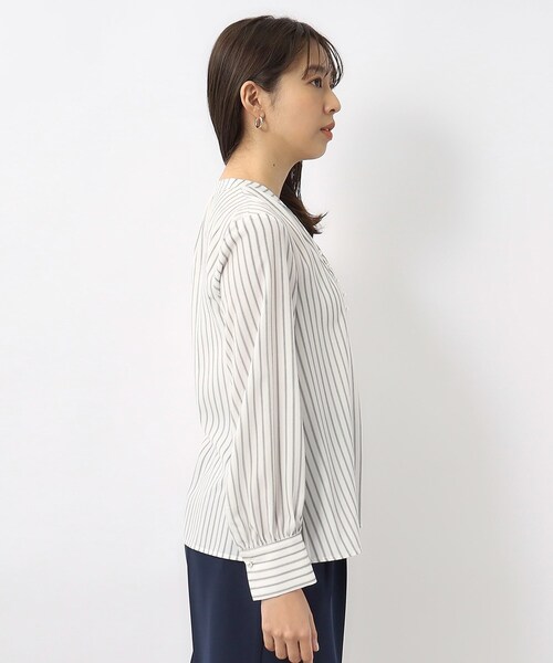 index（インデックス）の「◆≪XS-LLsize≫ パール調スキッパーブラウス【洗濯機洗い可】（シャツ/ブラウス・レディース・ホワイト系3/ネイビー/ナチュラル/オレンジ系・42/40/38/36/34）」の9枚目の写真