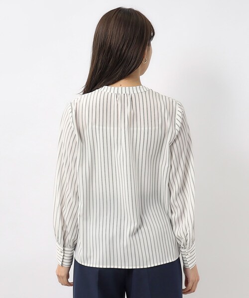 index（インデックス）の「◆≪XS-LLsize≫ パール調スキッパーブラウス【洗濯機洗い可】（シャツ/ブラウス・レディース・ホワイト系3/ネイビー/ナチュラル/オレンジ系・42/40/38/36/34）」の10枚目の写真