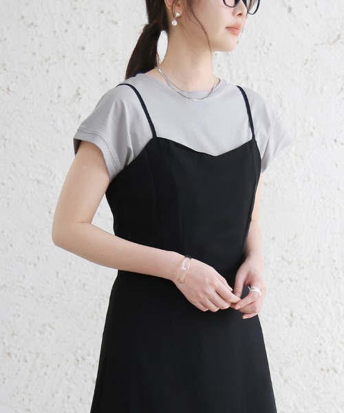 Doux Belle(ドゥーベル)の「コットン半袖シンプルTシャツ(Tシャツ/カットソー・レディース・ライトグリーン/グレー系その他/グレイッシュベージュ/ブラック/オフホワイト・MEDIUM)」の4枚目の写真