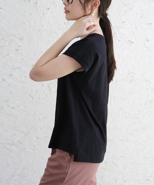 Doux Belle(ドゥーベル)の「コットン半袖シンプルTシャツ(Tシャツ/カットソー・レディース・ライトグリーン/グレー系その他/グレイッシュベージュ/ブラック/オフホワイト・MEDIUM)」の18枚目の写真