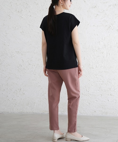 Doux Belle(ドゥーベル)の「コットン半袖シンプルTシャツ(Tシャツ/カットソー・レディース・ライトグリーン/グレー系その他/グレイッシュベージュ/ブラック/オフホワイト・MEDIUM)」の21枚目の写真