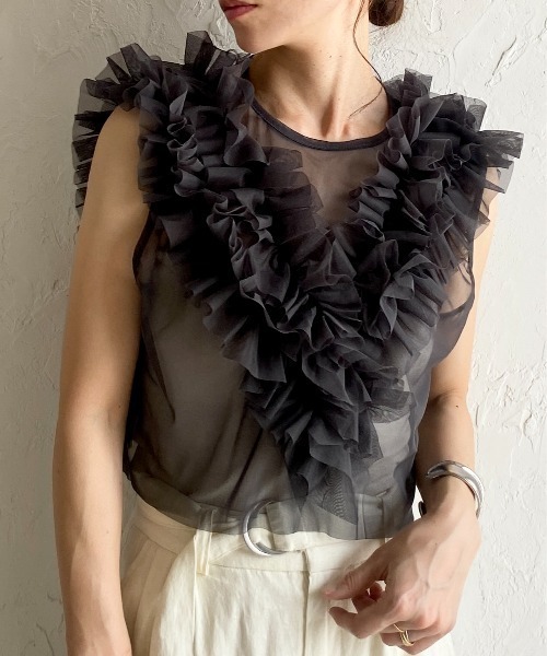 She's Closet(シーズクローゼット)の「シアーフリルチュールショート丈クロップドビスチェベスト(ベスト・レディース・グレイッシュベージュ/アイボリー/ブラック/グレー/チャコールグレー・FREE)」の1枚目の写真