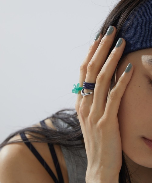 Aunt Marie's（アントマリーズ）の「アクリル/メタルセットリボンリング（リング・レディース・シルバー/ゴールド・FREE）」の7枚目の写真