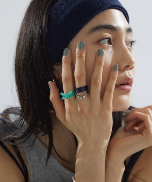 Aunt Marie's（アントマリーズ）の「アクリル/メタルセットリボンリング（リング・レディース・シルバー/ゴールド・FREE）」の6枚目の写真