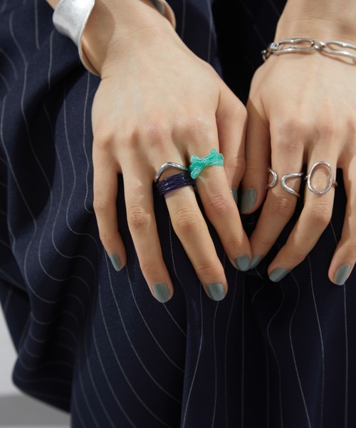 Aunt Marie's（アントマリーズ）の「アクリル/メタルセットリボンリング（リング・レディース・シルバー/ゴールド・FREE）」の10枚目の写真