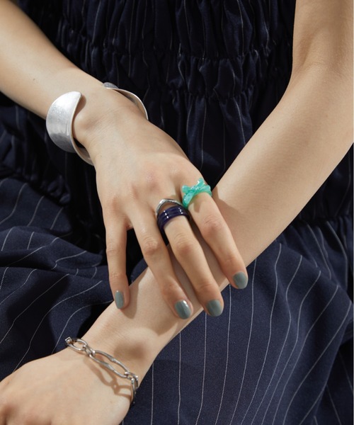 Aunt Marie's（アントマリーズ）の「アクリル/メタルセットリボンリング（リング・レディース・シルバー/ゴールド・FREE）」の9枚目の写真