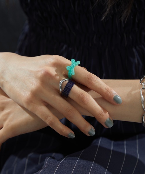 Aunt Marie's（アントマリーズ）の「アクリル/メタルセットリボンリング（リング・レディース・シルバー/ゴールド・FREE）」の13枚目の写真