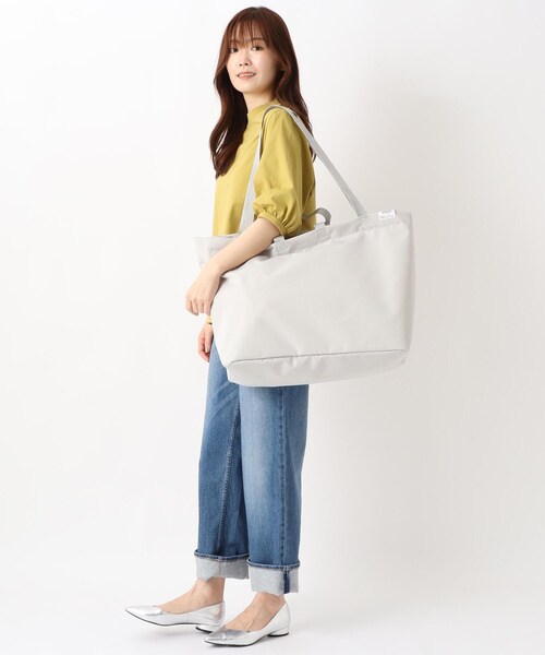 one'sterrace(ワンズテラス)の「【撥水】anello TOY 2WAYトート(トートバッグ・レディース・ライトグレー系8・99)」の11枚目の写真