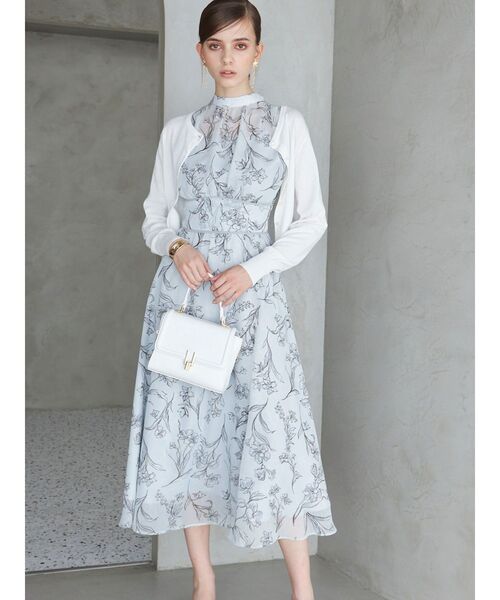 MERCURYDUO(マーキュリーデュオ)の「ビジューボタンニットカーディガン(カーディガン/ボレロ・レディース・オフホワイト/ブルー/ブラック/ラベンダー/ベージュ・FREE)」の7枚目の写真