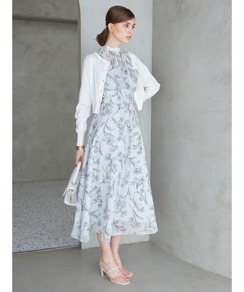 MERCURYDUO(マーキュリーデュオ)の「ビジューボタンニットカーディガン(カーディガン/ボレロ・レディース・オフホワイト/ブルー/ブラック/ラベンダー/ベージュ・FREE)」の8枚目の写真