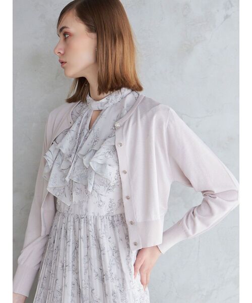 MERCURYDUO(マーキュリーデュオ)の「ビジューボタンニットカーディガン(カーディガン/ボレロ・レディース・オフホワイト/ブルー/ブラック/ラベンダー/ベージュ・FREE)」の11枚目の写真