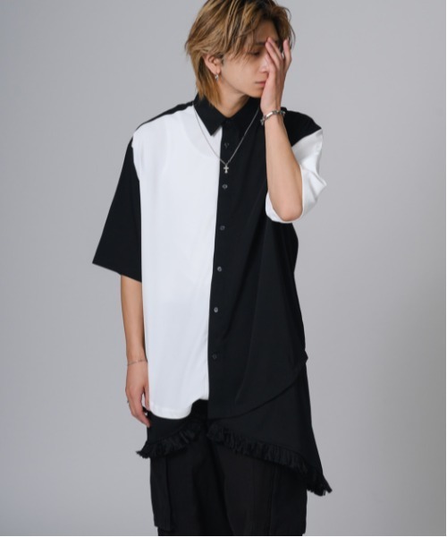 REGIEVO(レジエボ)の「REGIEVO 袖フリンジ2WAYシャツ(シャツ/ブラウス・メンズ・オフホワイト/ブラック・L/M)」の4枚目の写真