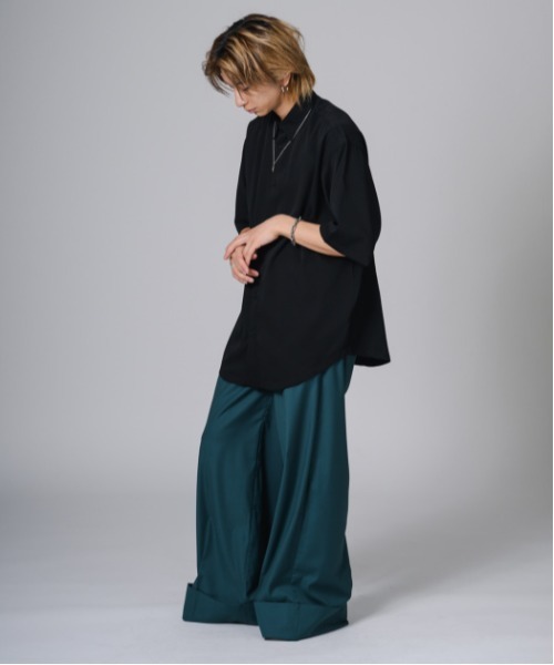 REGIEVO(レジエボ)の「REGIEVO 袖フリンジ2WAYシャツ(シャツ/ブラウス・メンズ・オフホワイト/ブラック・L/M)」の20枚目の写真