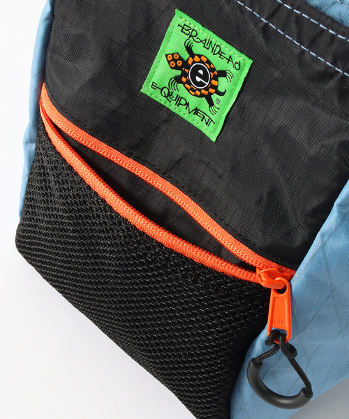 BRAIN DEAD(ブレインデット)の「BRAIN DEAD / ブレインデッド EQUIPMENT CHALK BAG BDS23A00003765(クラッチバッグ・メンズ・ブラック/ホワイト・FREE)」の11枚目の写真