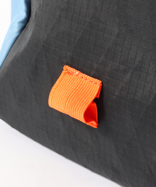 BRAIN DEAD(ブレインデット)の「BRAIN DEAD / ブレインデッド EQUIPMENT CHALK BAG BDS23A00003765(クラッチバッグ・メンズ・ブラック/ホワイト・FREE)」の7枚目の写真