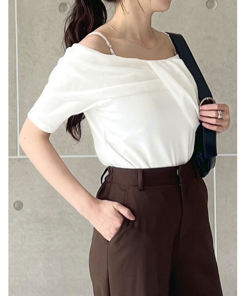 Re:EDIT（リエディ）の「[2024 SUMMER COLLECTION]オーガンジードッキングリブオフショルトップス（シャツ/ブラウス・レディース・ホワイト/ブラック・LARGE/MEDIUM）」の6枚目の写真