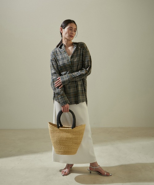 SALON adam et rope'（サロン アダム エ ロペ）の「ボルガ丸底ニケフォルムバスケット M/無地黒ハンドル（かごバッグ・レディース・ベージュ・FREE）」の6枚目の写真