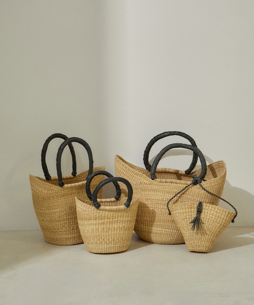 SALON adam et rope'（サロン アダム エ ロペ）の「ボルガ丸底ニケフォルムバスケット M/無地黒ハンドル（かごバッグ・レディース・ベージュ・FREE）」の10枚目の写真