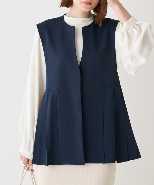 LAVEANGE（ラビアンジェ）の「【洗える】プリーツペプラムベスト