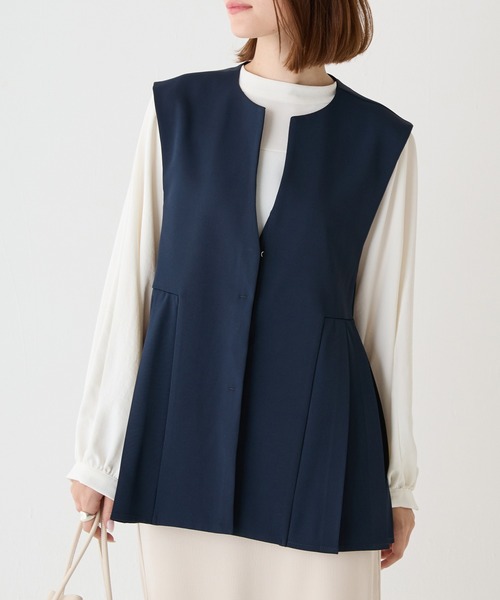 LAVEANGE（ラビアンジェ）の「【洗える】プリーツペプラムベスト