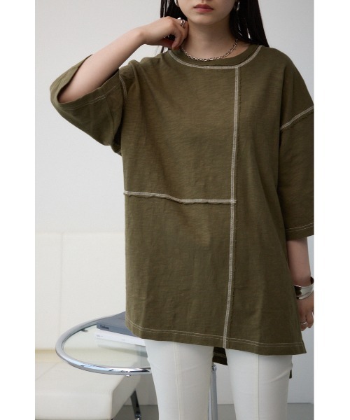 AZUL by moussy（アズールバイマウジー）の「ビッグチュニックシャツ（Tシャツ/カットソー・レディース・カーキ/スモークグレー・FREE）」の7枚目の写真