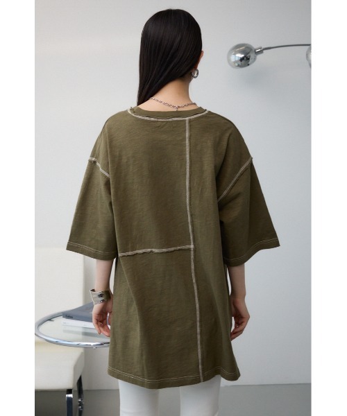 AZUL by moussy（アズールバイマウジー）の「ビッグチュニックシャツ（Tシャツ/カットソー・レディース・カーキ/スモークグレー・FREE）」の13枚目の写真