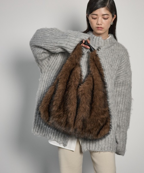 THE YOn（ザヨン）の「エコファートライアングルトートバッグ（トートバッグ・レディース・グレー/ベージュ/ブラウン・FREE）」の3枚目の写真