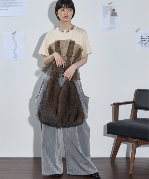 THE YOn（ザヨン）の「エコファートライアングルトートバッグ（トートバッグ・レディース・グレー/ベージュ/ブラウン・FREE）」の7枚目の写真