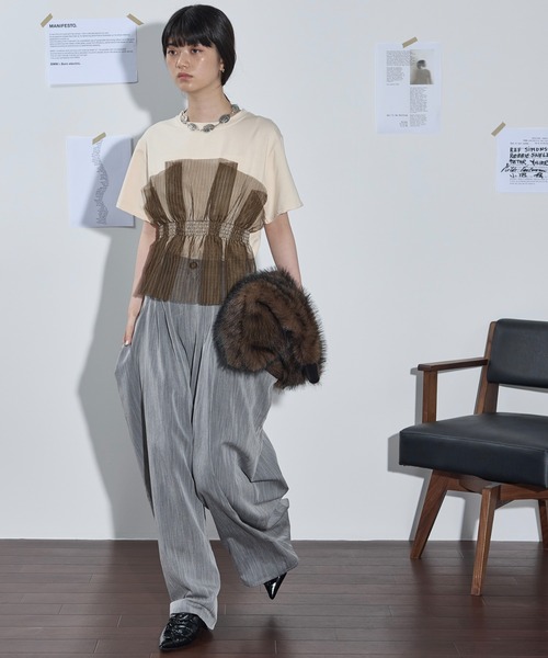 THE YOn（ザヨン）の「エコファートライアングルトートバッグ（トートバッグ・レディース・グレー/ベージュ/ブラウン・FREE）」の4枚目の写真