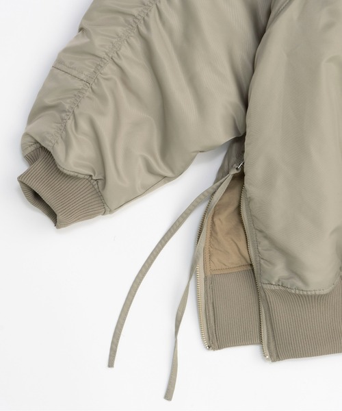 MAISON SPECIAL(メゾンスペシャル)の「Bicolor Reversible MA-1/バイカラーリバーシブルMA-1【MAISON SPECIAL/メゾンスペシャル】(MA-1・レディース・チャコールグレー/カーキ/ブラック/ボルドー・FREE)」の22枚目の写真